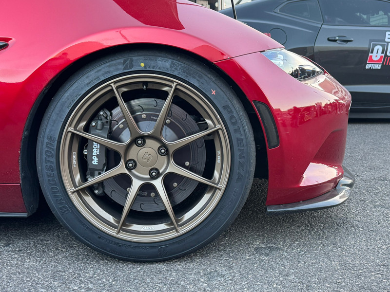 optima_miata_front_wheel_zoom_resized.jpg